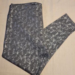 Soft Surrounding Metallic Print Legging - NWT